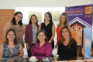 Entrega de becas para cursar Posgrados propios en la UNAB