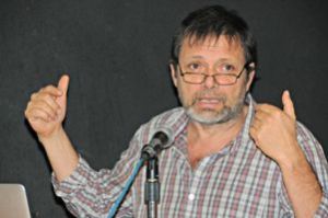 «El maestro debe preguntarse qué es lo que ama»