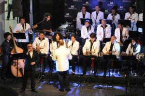 Apoyemos a la Big Band UNAB