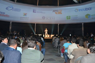 Credilínea y Cinestampilla presentes en el Quinto Demoday Apps.co