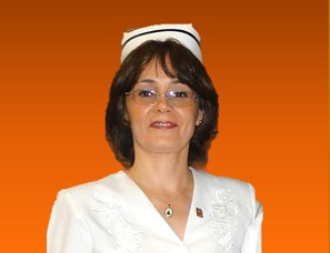 Directora de Enfermería saluda a Graduados del Programa