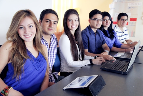 Estudia una carrera virtual