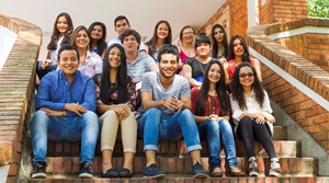 La academia al servicio de la gente