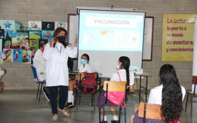 Facultad de Ciencias de la Salud desarrolla programa de proyección social en dos colegios de Bucaramanga