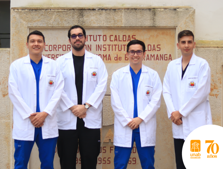Estudiantes UNAB ganan primer puesto en investigación médica