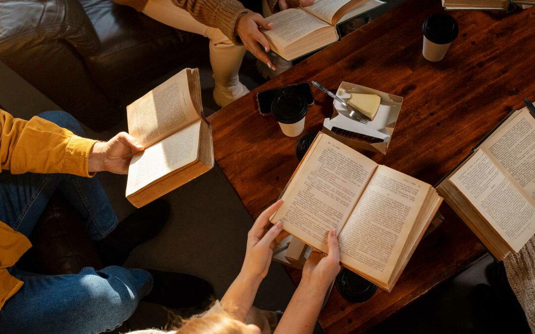 Letras que transforman: la maestría virtual que impulsa la creación y enseñanza literaria en Colombia