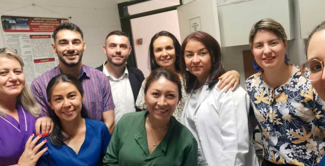Facultad de Ciencias de la Salud de la UNAB recibió rotación de funcionarios del Registro Poblacional de Cáncer de Asunción, Paraguay