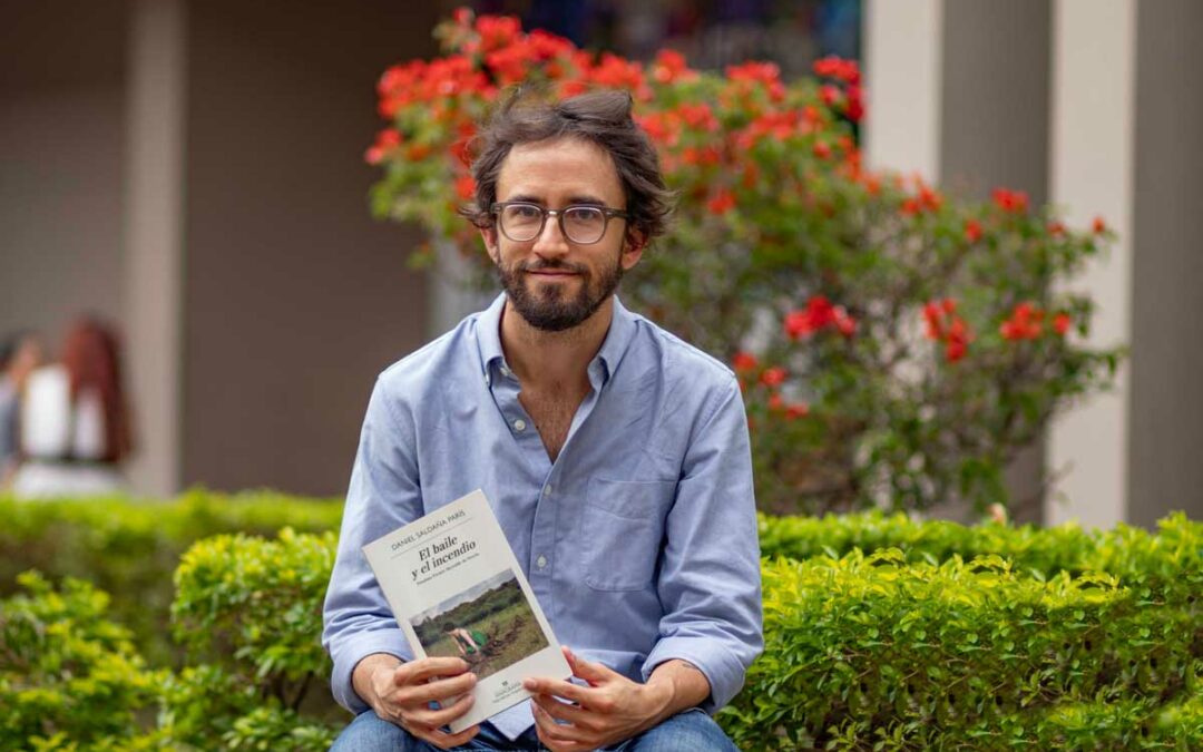 “El libro es una tecnología perfecta“: Daniel Saldaña, escritor mexicano