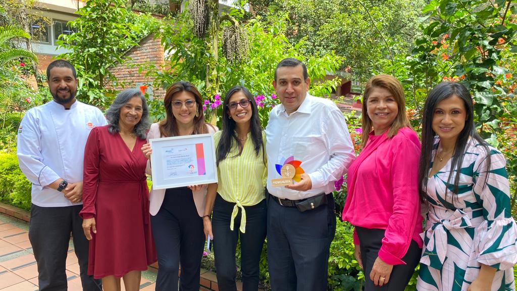 Fogones para todos de la UNAB recibió mención honorífica en México