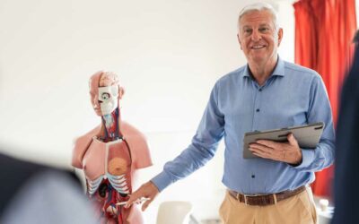 Profesor titular para el Programa de Medicina de la Facultad de Ciencias de la Salud