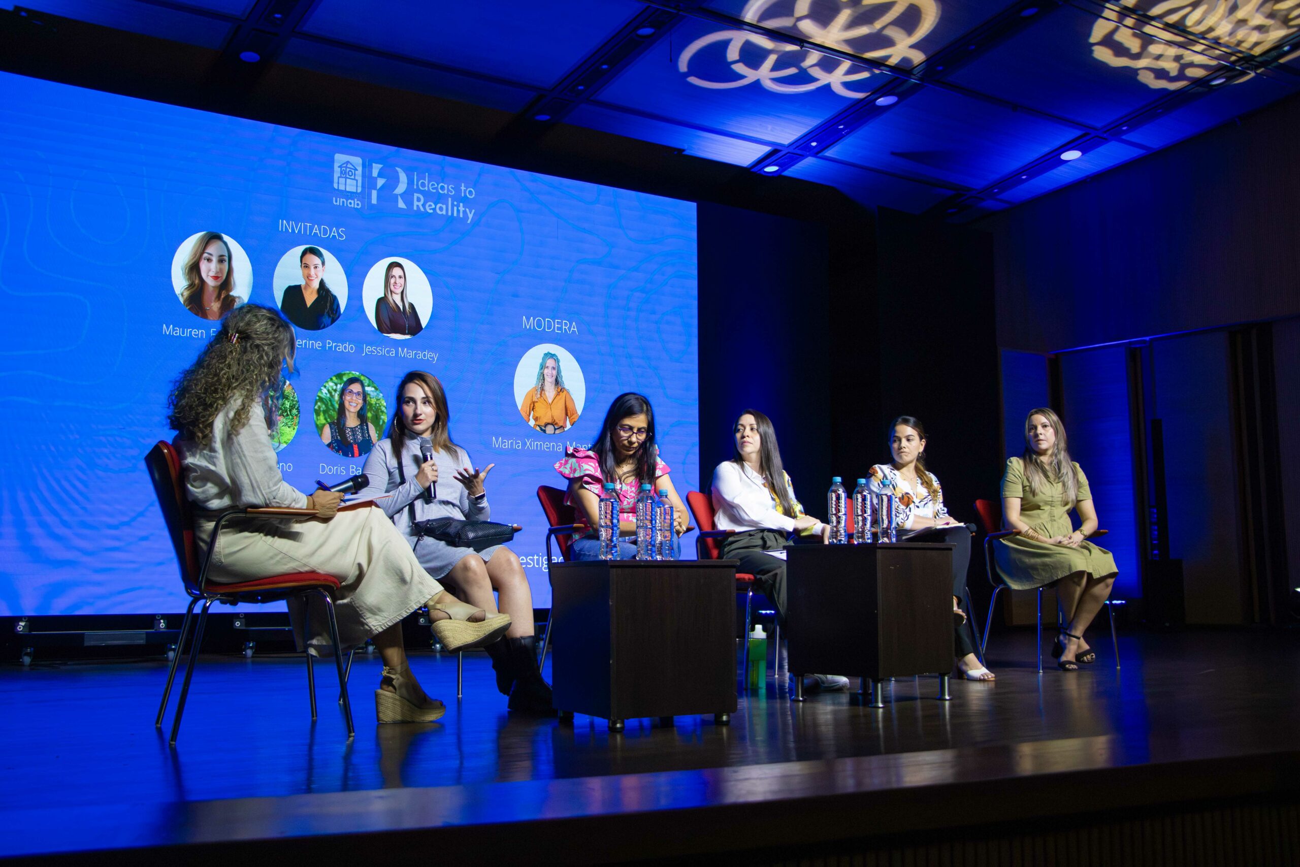 Cátedra Santander: en la UNAB se habló sobre el rol de la mujer en la investigación