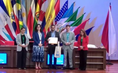 El IEP de la UNAB recibió reconocimiento internacional en Costa Rica