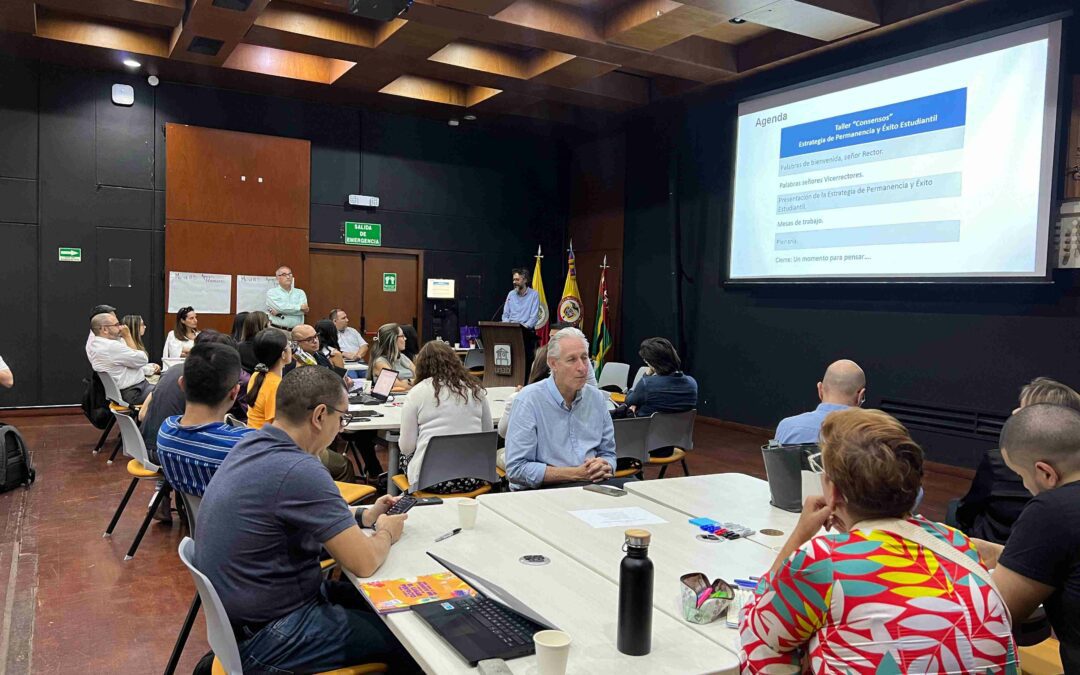 Equipo directivo aborda nueva estrategia de permanencia y éxito estudiantil