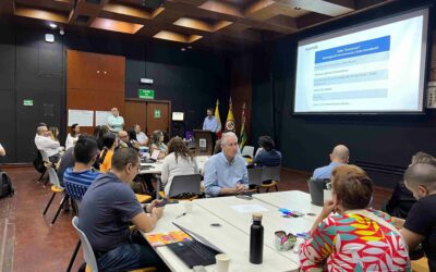 Equipo directivo aborda nueva estrategia de permanencia y éxito estudiantil