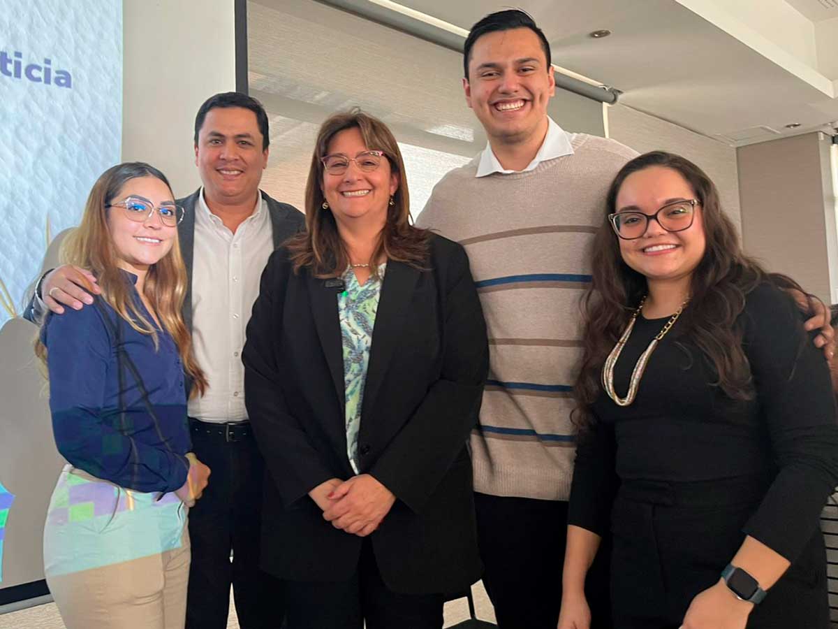 Consultorio Jurídico UNAB se destaca en concurso nacional del Ministerio de Justicia