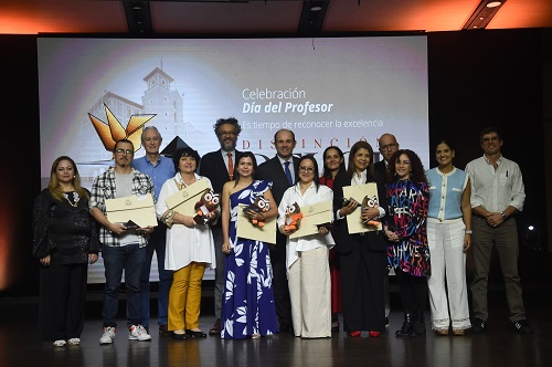 Profesores que dejan huella: Reloj Solar 2025