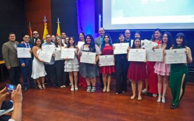 Universidad UNAB certificó a los primeros técnicos laborales de su historia
