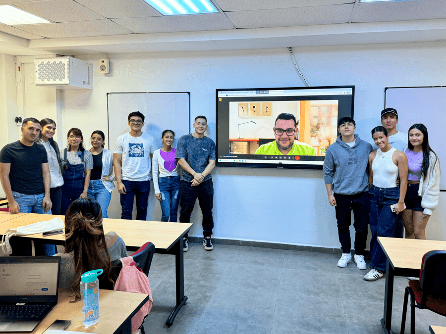 Experiencias COIL que inspiran: profesores UNAB motivan a internacionalizar el aula