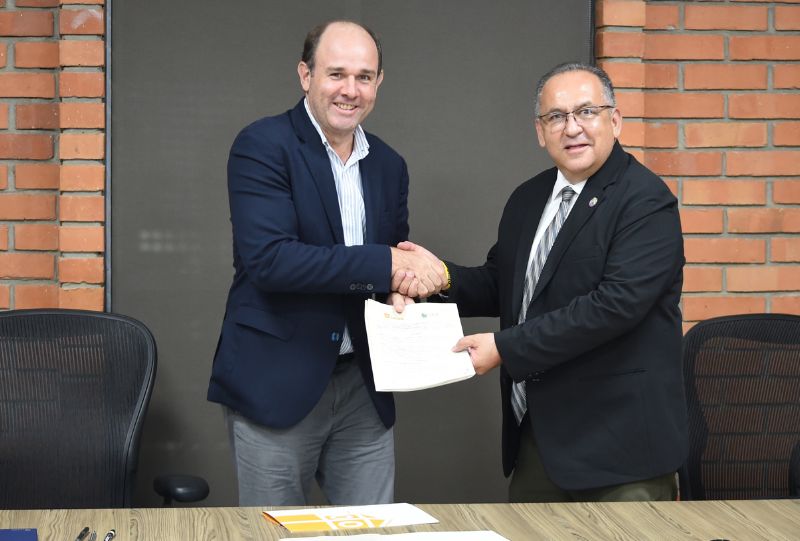 Doble titulación entre UACH de México y la Universidad UNAB