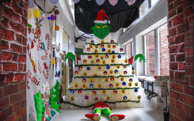 ¡Participa en el concurso “Oficina con encanto navideño 2025”!