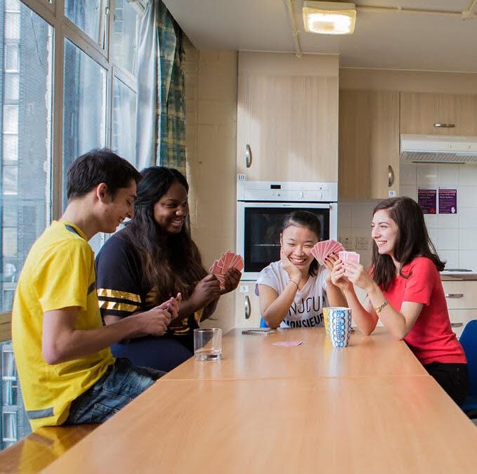 Campamento de Verano 2026 en Colchester: una experiencia internacional para jóvenes entre 11 y 18 años