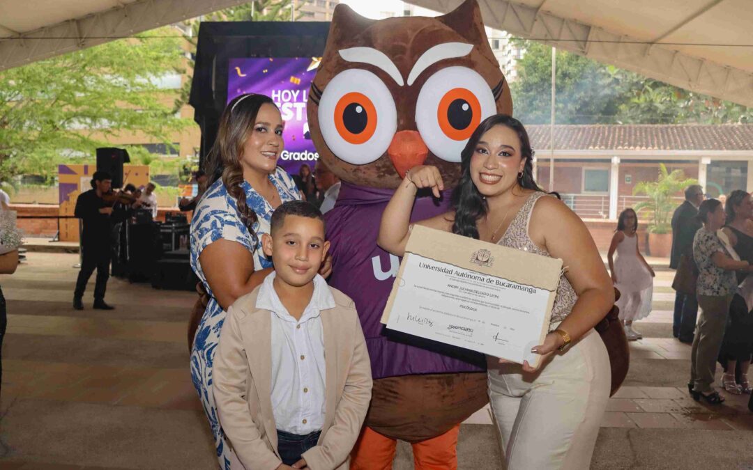 La UNAB celebra el cierre del 2025 con la graduación de 764 nuevos profesionales