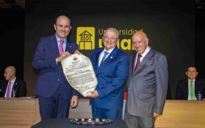 Virgilio Galvis Ramírez, primer Profesor Emérito en la historia de la UNAB