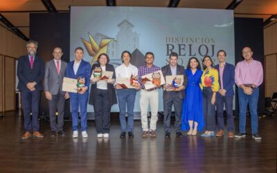 Una vida dedicada a la educación: así se vivió la Distinción Reloj Solar 2026