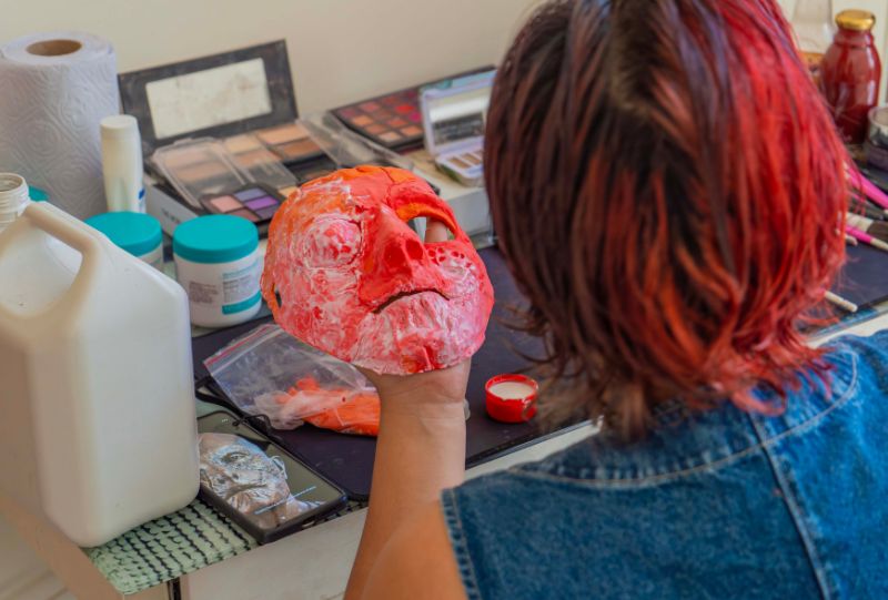 Una estudiante UNAB fusiona el género del terror con la alta cocina