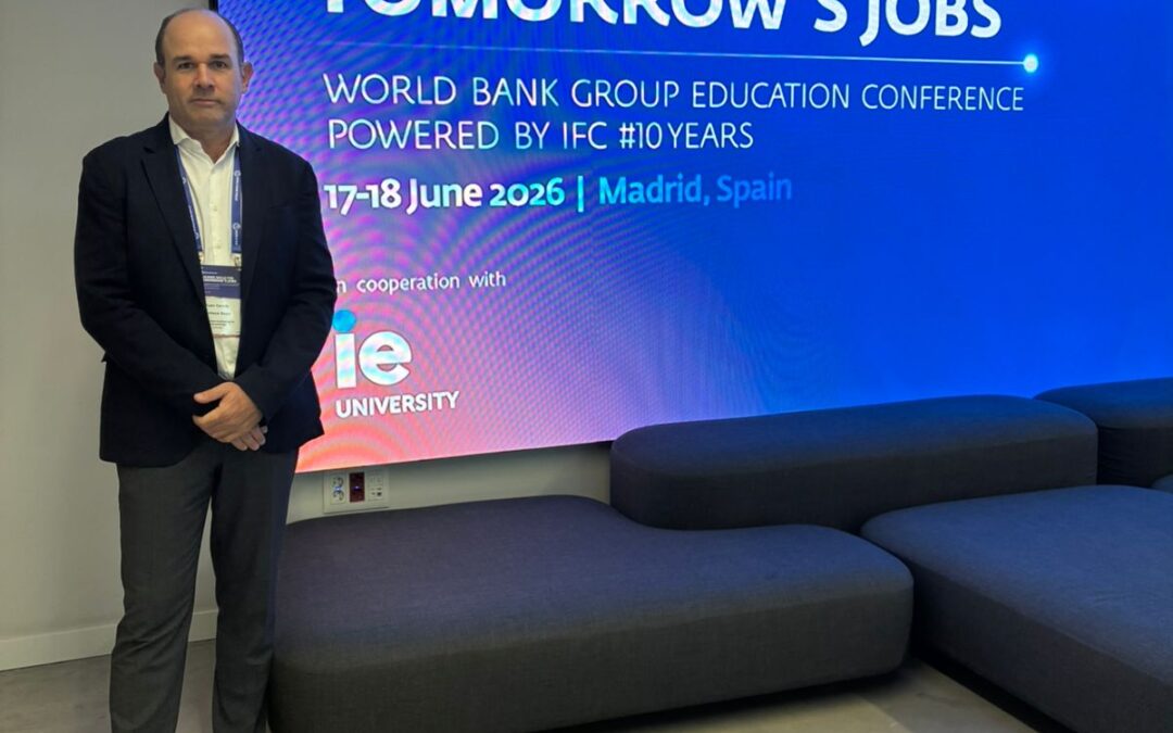 Rector de la UNAB participó en conferencia global de educación del Banco Mundial