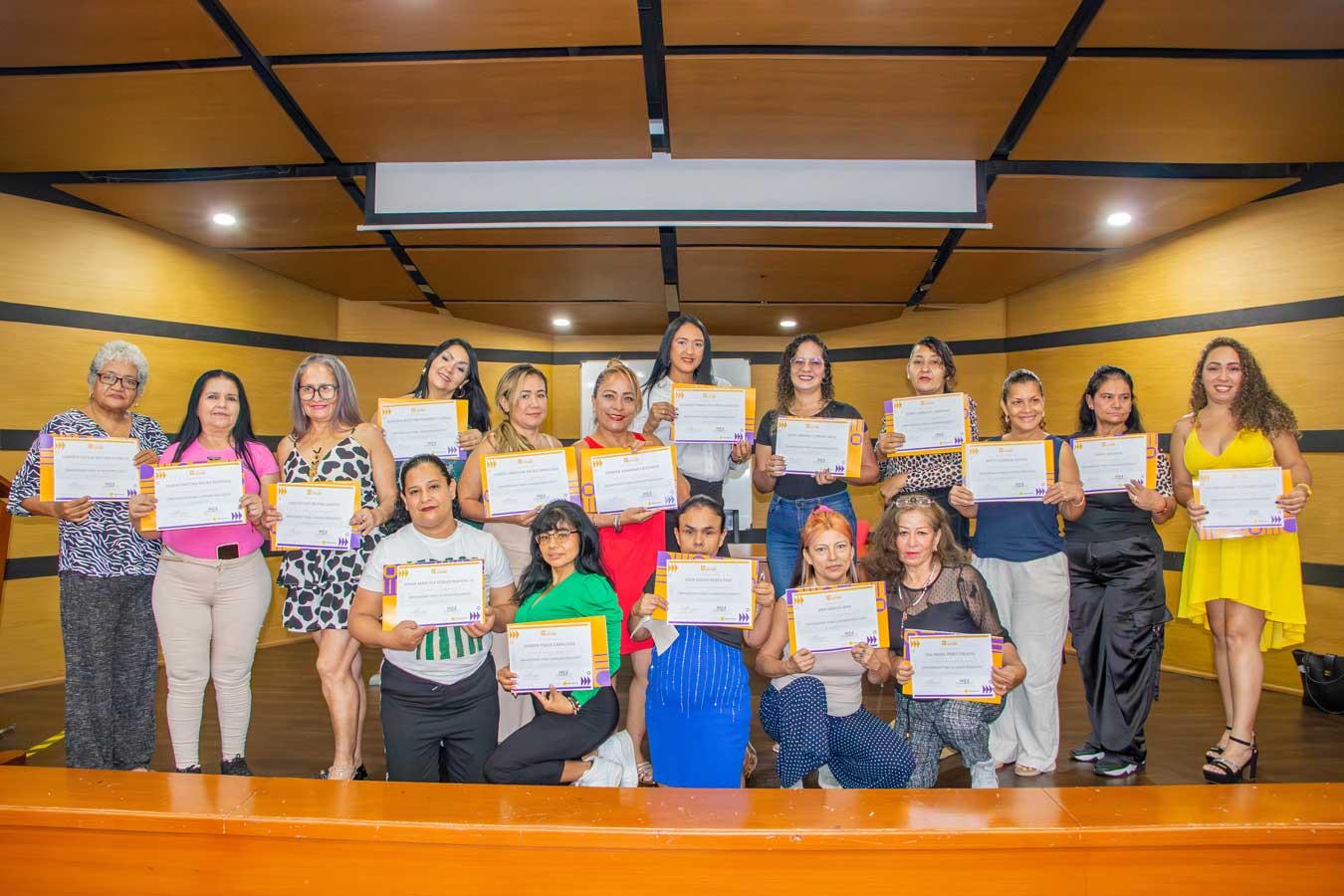 UNAB fomenta la resiliencia de mujeres en contextos de prostitución a través de programa educativo especial