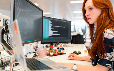 Experto temático para el curso «Etiqueta y Protocolo de Negocios Internacionales – menor» para el pregrado de Negocios Internacionales