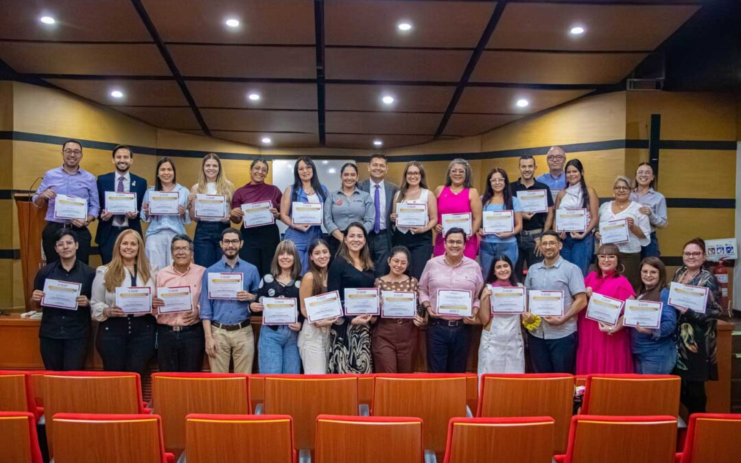 UNAB forma a su primer grupo de mediadores universitarios
