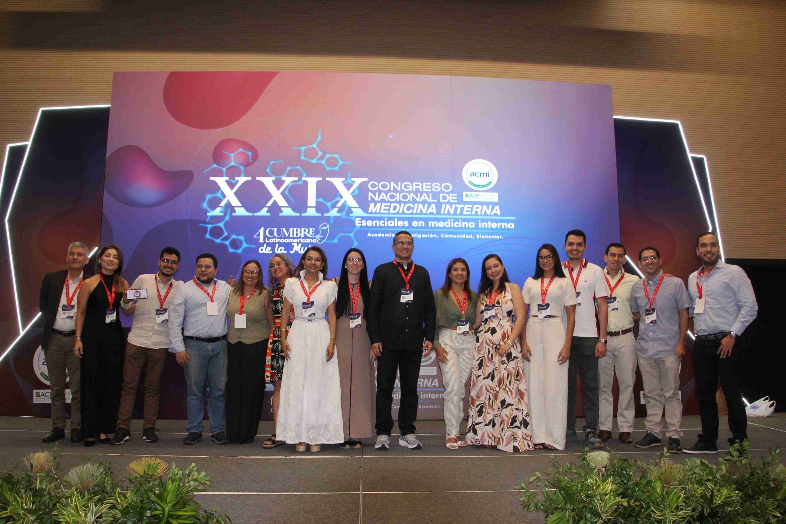 Investigación sobre mieloma múltiple obtiene primer puesto en Congreso Nacional de Medicina Interna