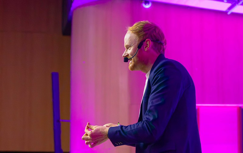 Henry May reflexiona en la UNAB sobre el futuro de la educación socioemocional