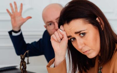 ¿Cómo se manifiestan las relaciones de poder en el acoso sexual laboral?